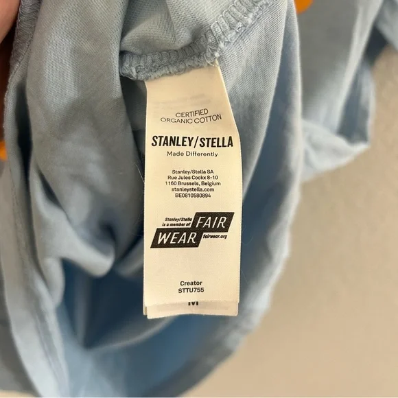 Louis Vuitton x Uniclef World Run T-Shirt - Picture 2 of 4